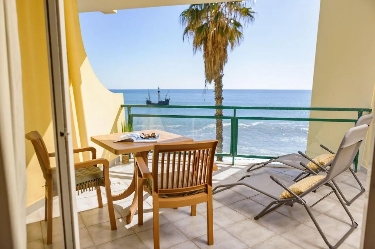 Cosy Apartment With Sea View And Pool Funchal